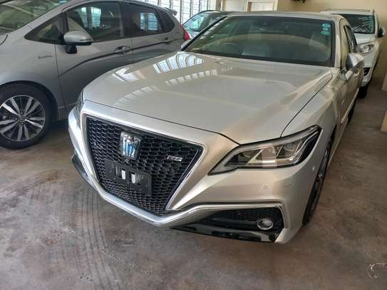 TOYOTA CROWN ATHLETS RS 2018 MODEL. image 4