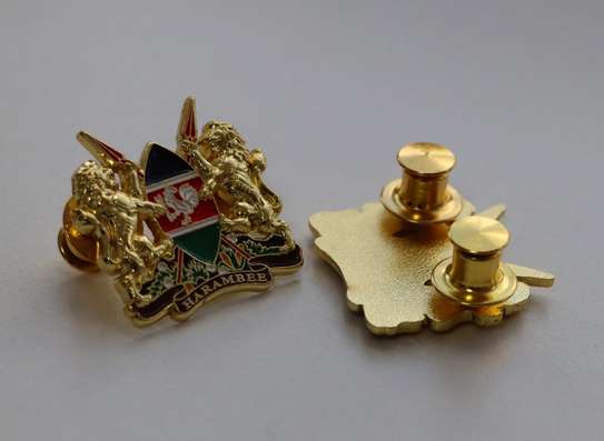 Enhanced Kenya Emblem 3D Gold Finish Lapel Pin Badge image 5