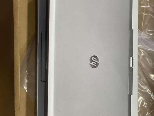 HP EliteBook 810 Revolve G3 image 2