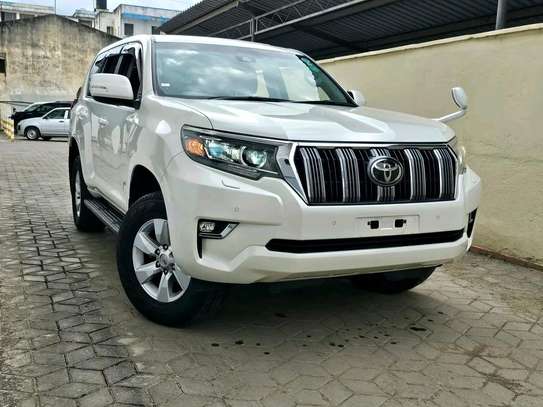 Toyota land cruiser Prado TX petrol 2018 image 3