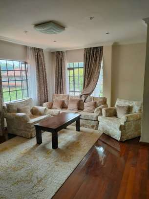 4 Bed Townhouse with En Suite in Brookside image 1