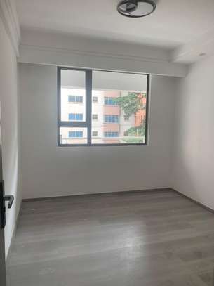 2 bedrooms apartment available image 8