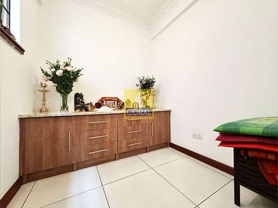 3 Bed Apartment in Parklands image 7