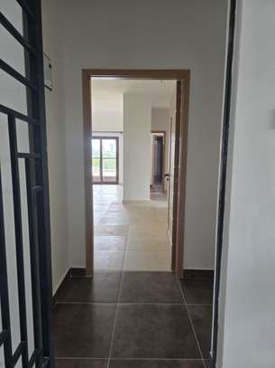 2 Bed Apartment with En Suite at 2Nd Avenue image 2