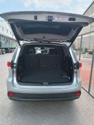 TOYOTA KLUGER FOR SALE image 7