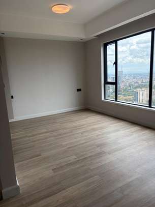 Studio Apartment with En Suite in Upper Hill image 1