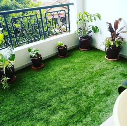 WATERPROOF SYNTHETIC ARTIFICIAL GRASS CARPET image 2