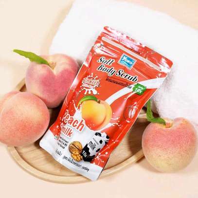 Yoko Gold Salt Body Scrub Peach + Milk image 1