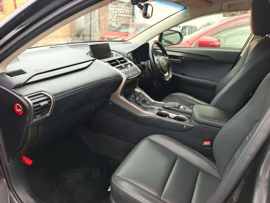 Lexus Nx200t image 2