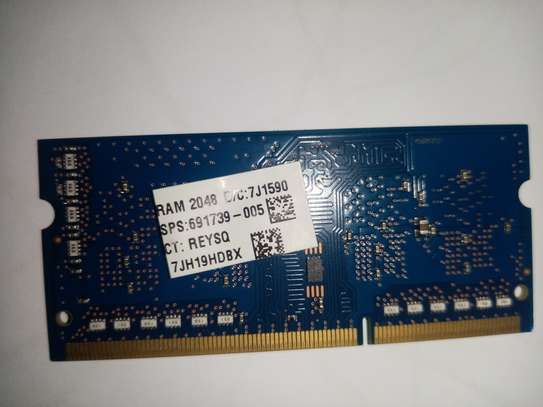 SK Hynix 2GB DDR3 Memory Ram image 1
