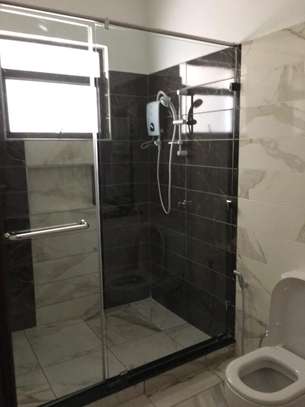Serviced 3 Bed Apartment with En Suite in General Mathenge image 10