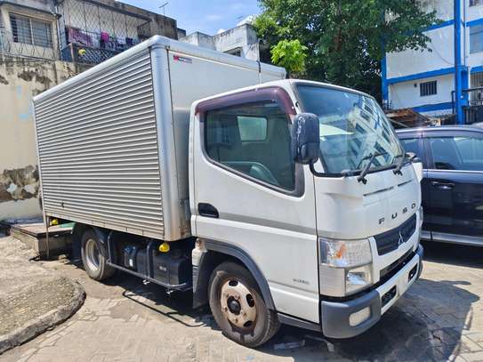 Mitsubishi Fuso 4tonnes manual Diesel 2018 image 5