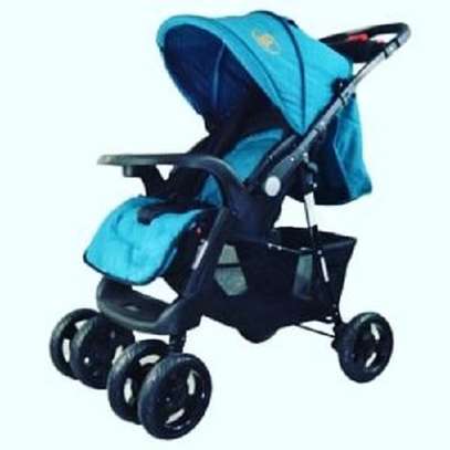 Foldable Baby Stroller With a Reversible Handle image 2