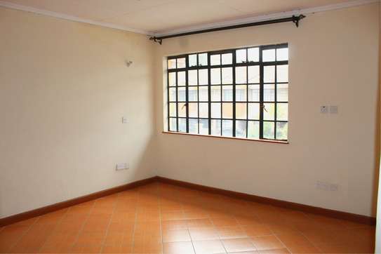 4 Bed Townhouse with En Suite in Embakasi image 10