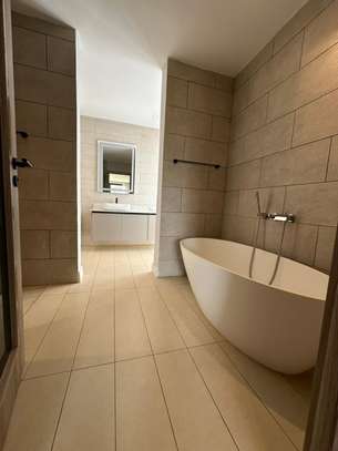 4 Bed Townhouse with En Suite in Kiambu Road image 23