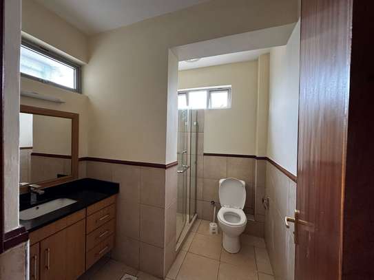 2 Bed Apartment with En Suite in Kileleshwa image 9
