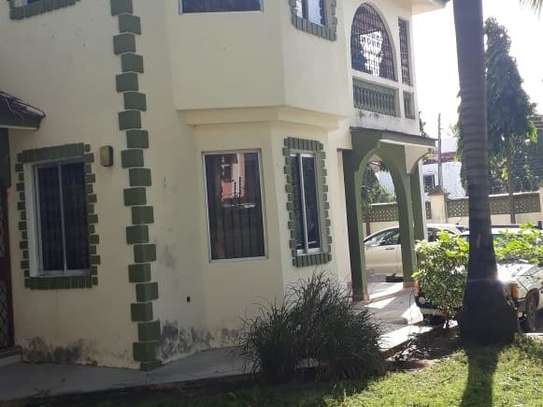 4 Bed Townhouse  in Nyali Area image 8