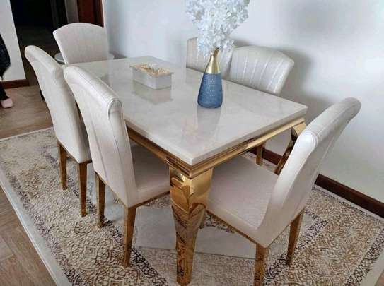 6 seater dinner table image 3
