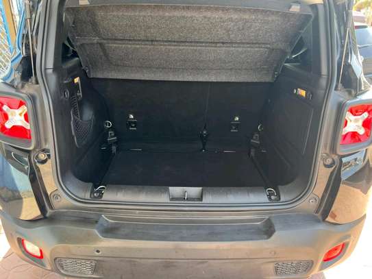 JEEP Genegane black image 2