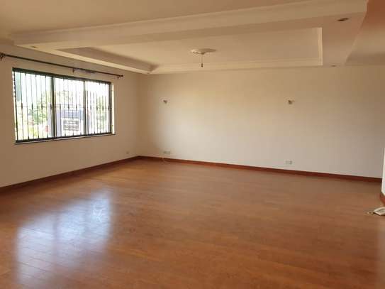 3 Bed Apartment with En Suite in Kileleshwa image 18