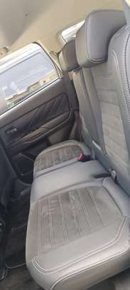 Mitsubishi Outlander PHEV 2018 4wd image 7