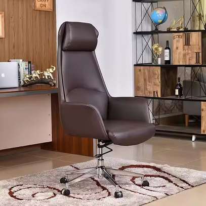High-Back Leather Office Chair image 6