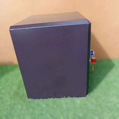 Safe Box: 40kgs Fireproof Design, Secure Locking System image 6