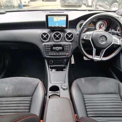 2014 Mercedes Benz A180 sunroof ?? image 9