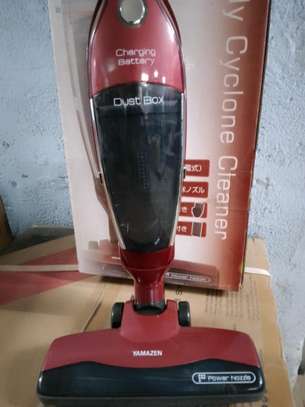 Rechargeable Vacuum Cleaner image 1