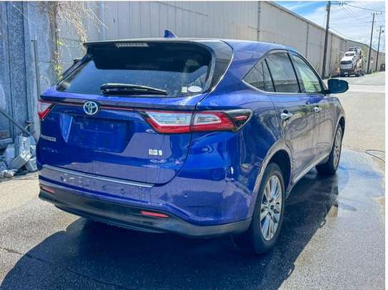 Toyota harrier premium package image 3