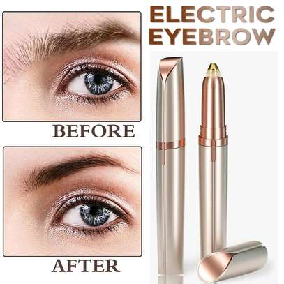 Eye brows trimmer image 2