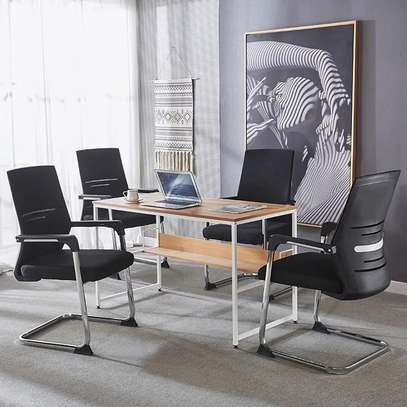 Office Chair: Strong Contilever Mesh Visitor Chair image 4