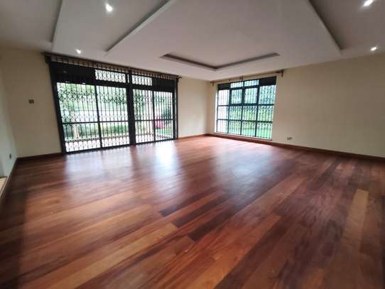 7 Bed Townhouse with En Suite in Nyari image 13