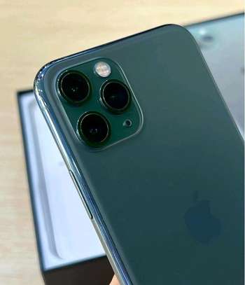 Apple iPhone 11 Pro | 512Gb | Green on Xmax Offer image 2