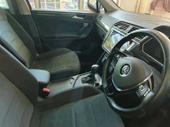 Volkswagen Tiguan image 7