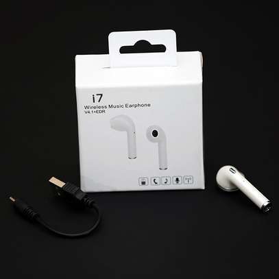 I7 Wireless Bluetooth  Earbud With Charging Box image 3
