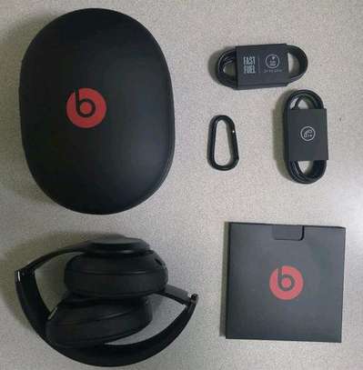 Beats Studio 3 Wireless Headphones image 2