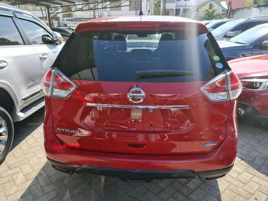 Nissan X-trail red 7seater 2016 image 11