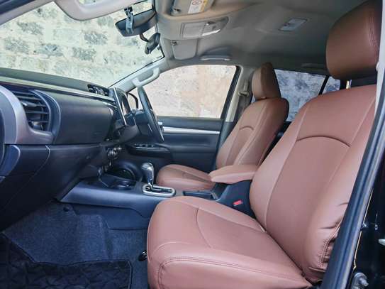 2020 TOYOTA HILUX. Diesel, Automatic, Low mileage, Ex JAPAN image 7