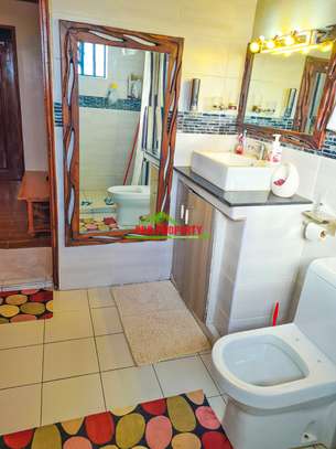 4 Bed House with En Suite at Nyambari image 4
