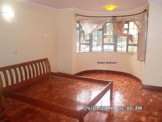 4 bedroom apartment for sale in Kilimani image 16