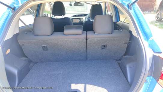 Toyota Vitz Blue 2wd 2018 image 4