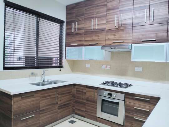 3 Bed Apartment with En Suite in Kileleshwa image 2