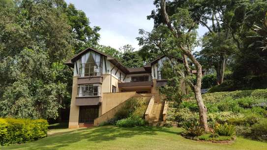 4 Bed House with En Suite in Rosslyn image 32