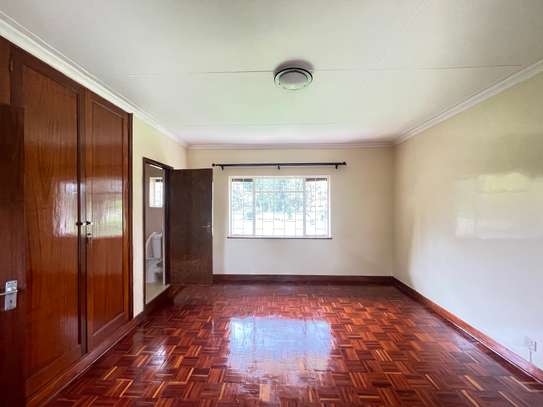 4 Bed Townhouse with En Suite in Lavington image 13