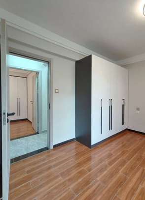 Serviced 1 Bed Apartment with En Suite at Kindaruma Road image 3