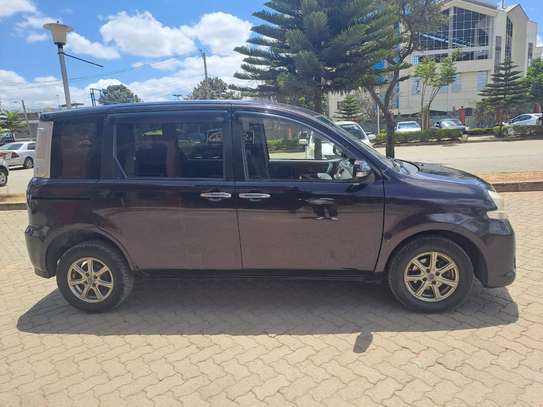 2012 Toyota Sienta image 1