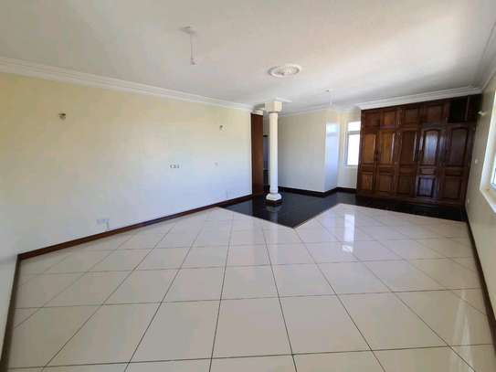 3 bedroom apartment for rent in nyali mombasa image 4