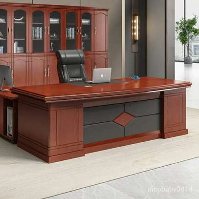 Executive Desk: 1600mm Executive Desk image 1