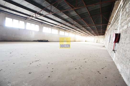 8,000 ft² Warehouse with Backup Generator at N/A image 12